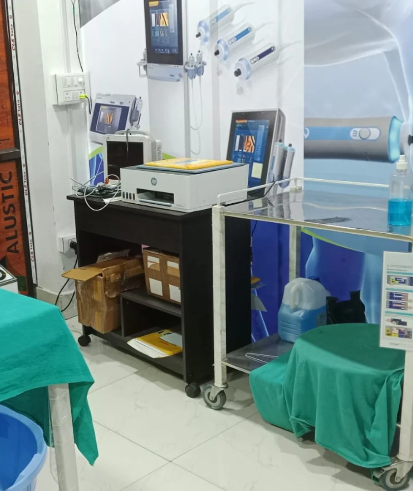 Equipment - Dr Jitendra Mohan Jha Gastro Liver Clinic Patna