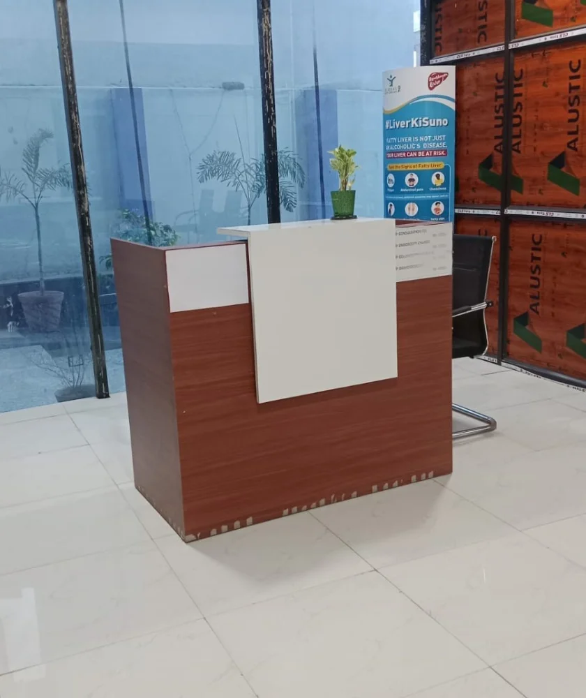 Reception - Dr Jitendra Mohan Jha Gastro Liver Clinic Patna